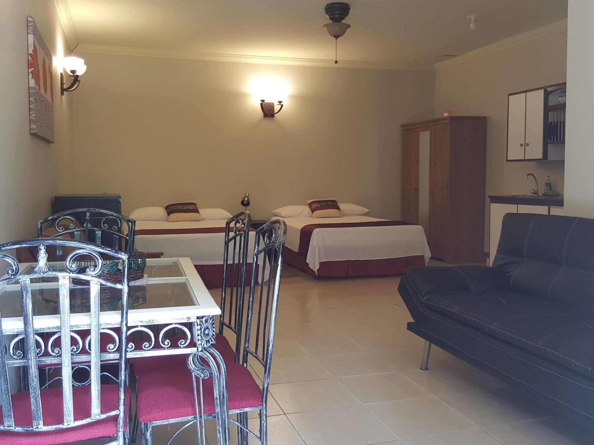 Savannah Maison Guest House Port of Spain Ngoại thất bức ảnh