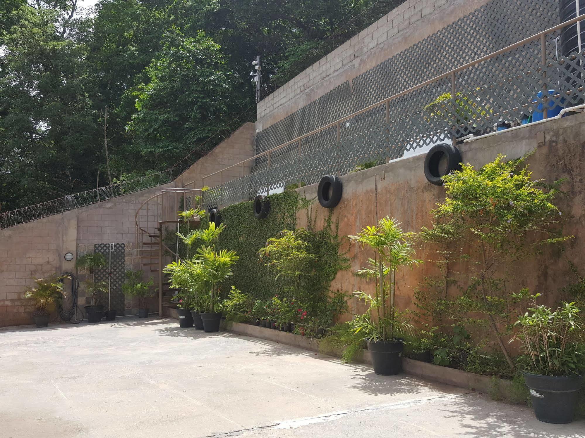 Savannah Maison Guest House Port of Spain Ngoại thất bức ảnh